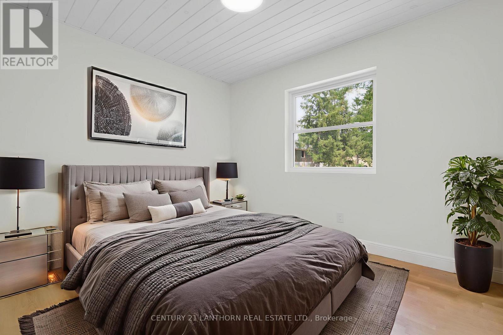 Photo 30 of 91 Duncan Street, Centre Hastings ON