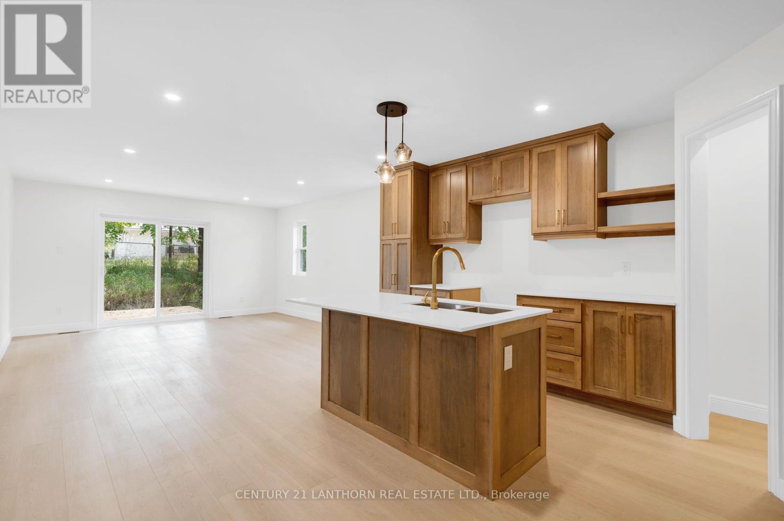 Photo 15 of 91 Duncan Street, Centre Hastings ON