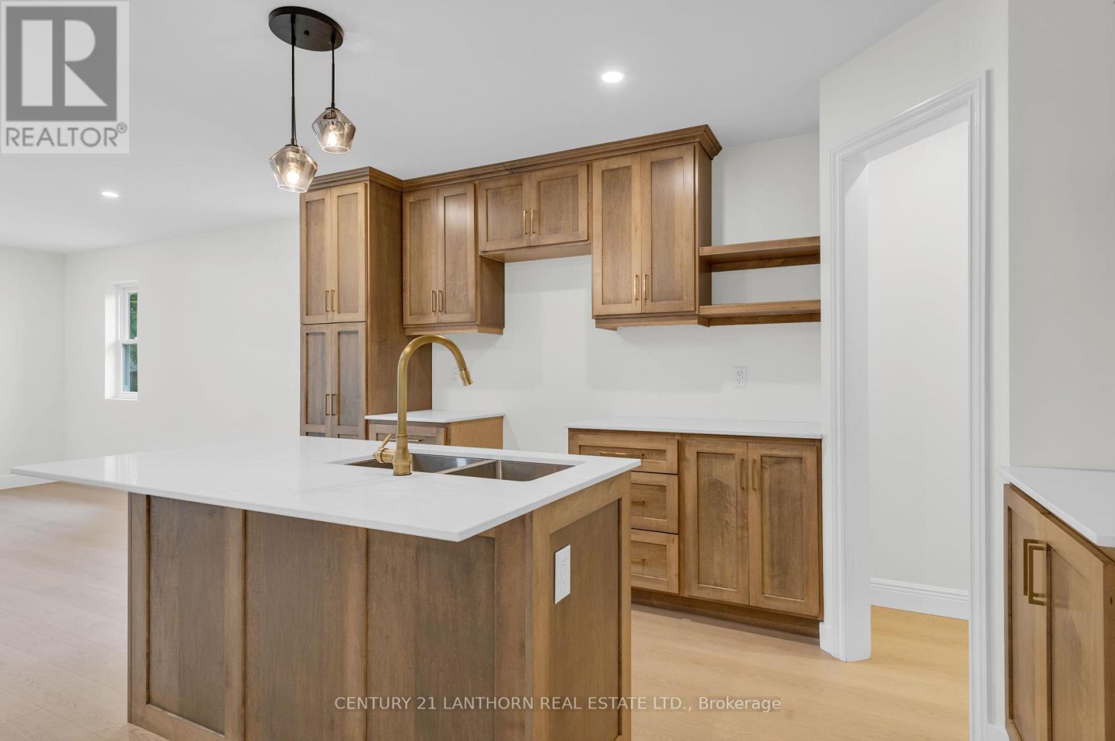 Photo 18 of 91 Duncan Street, Centre Hastings ON