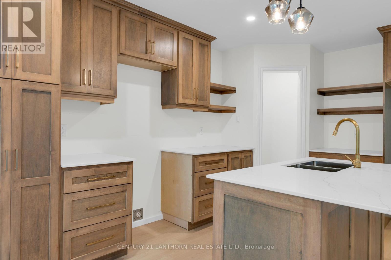 Photo 34 of 91 Duncan Street, Centre Hastings ON