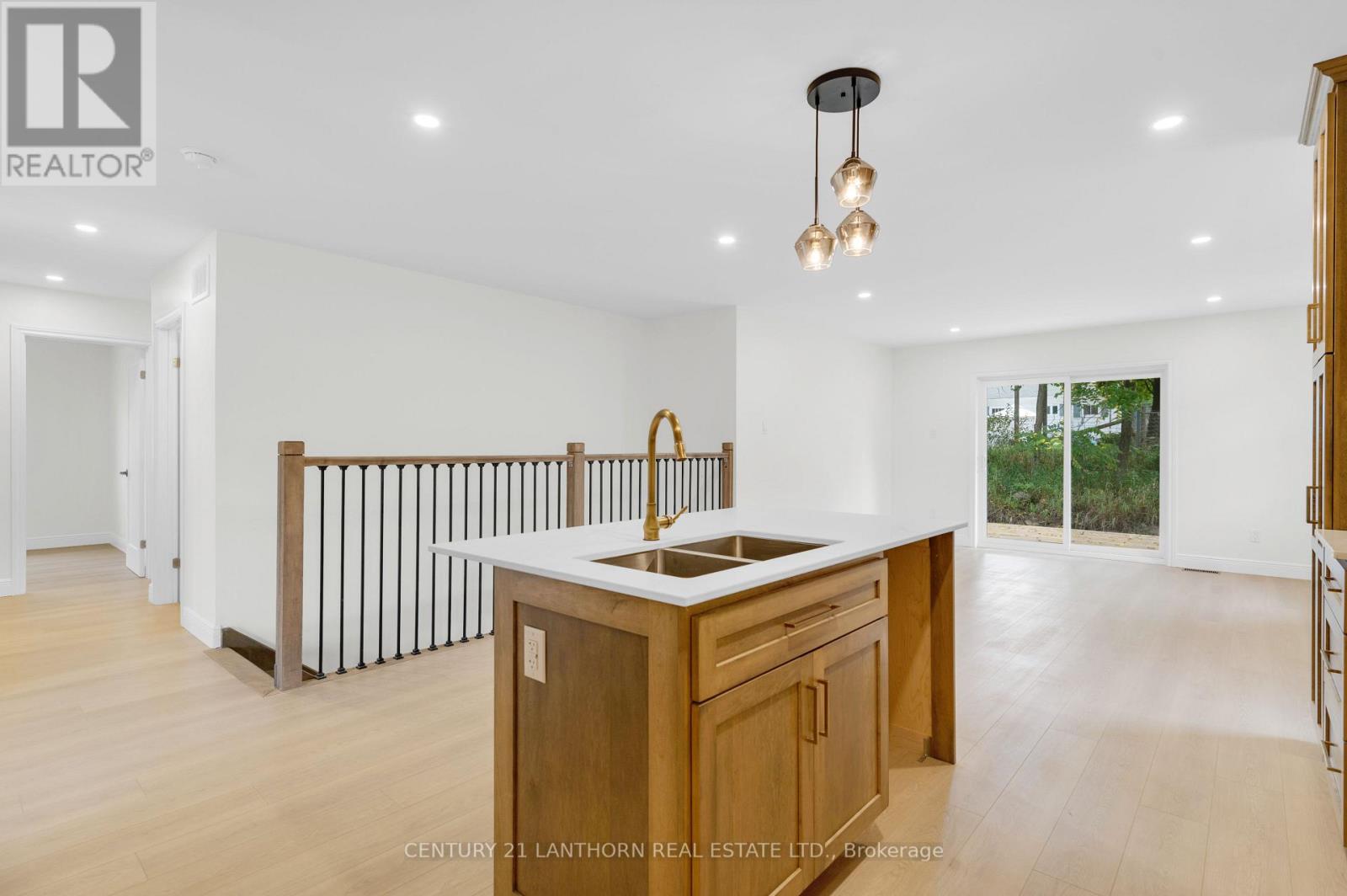 Photo 26 of 91 Duncan Street, Centre Hastings ON