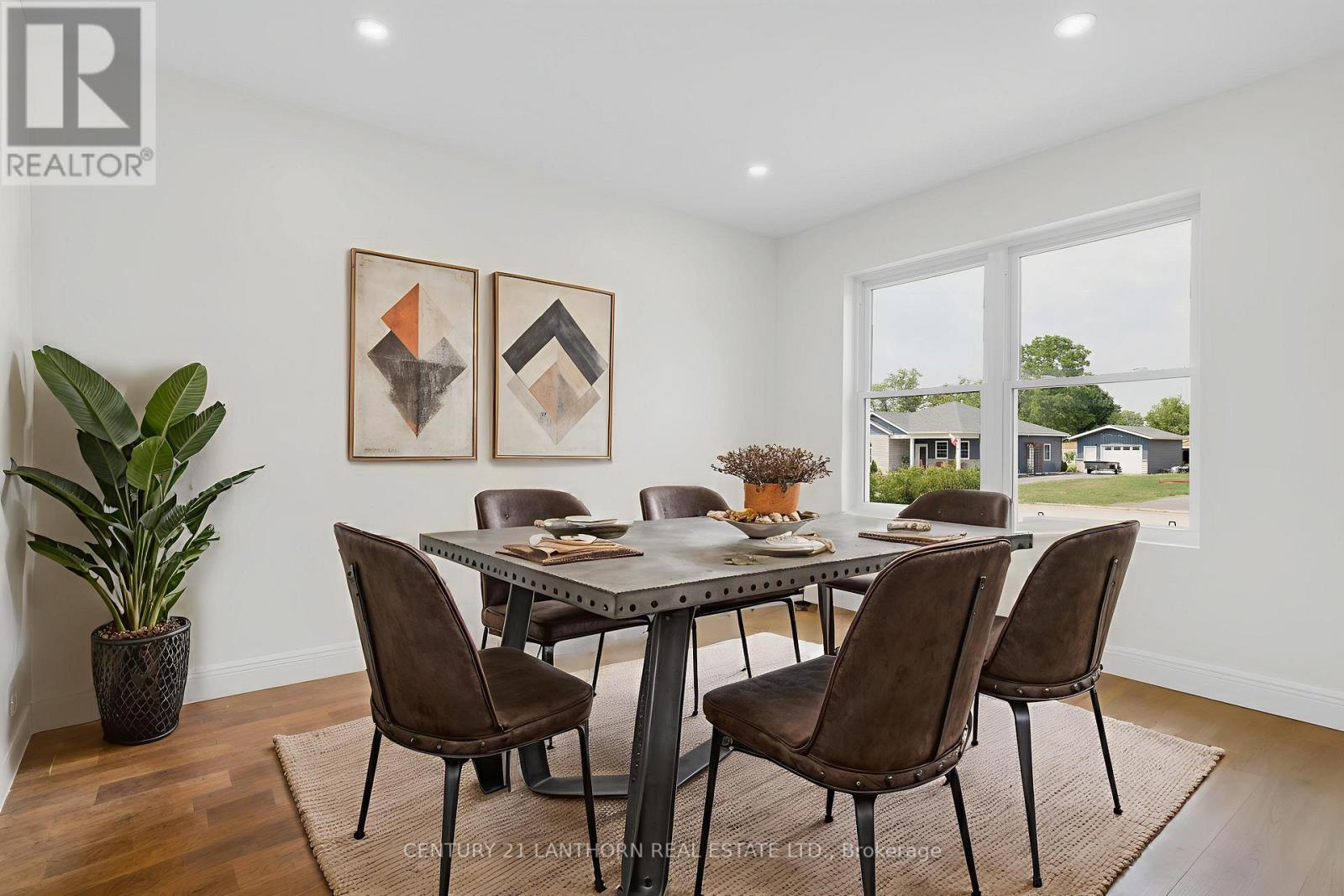 Photo 11 of 91 Duncan Street, Centre Hastings ON