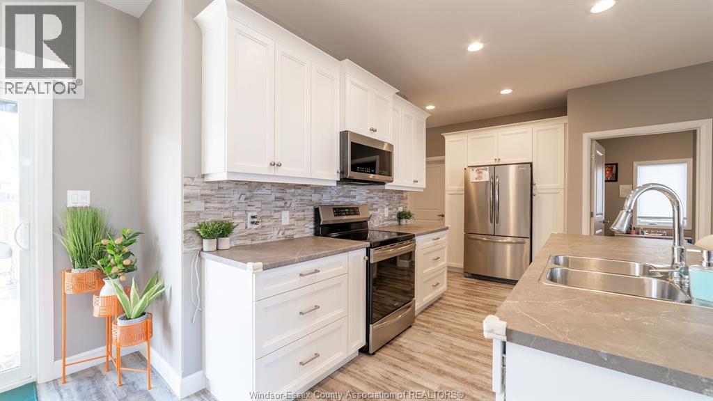 Photo 22 of 224 Moonstone Crescent, Chatham ON