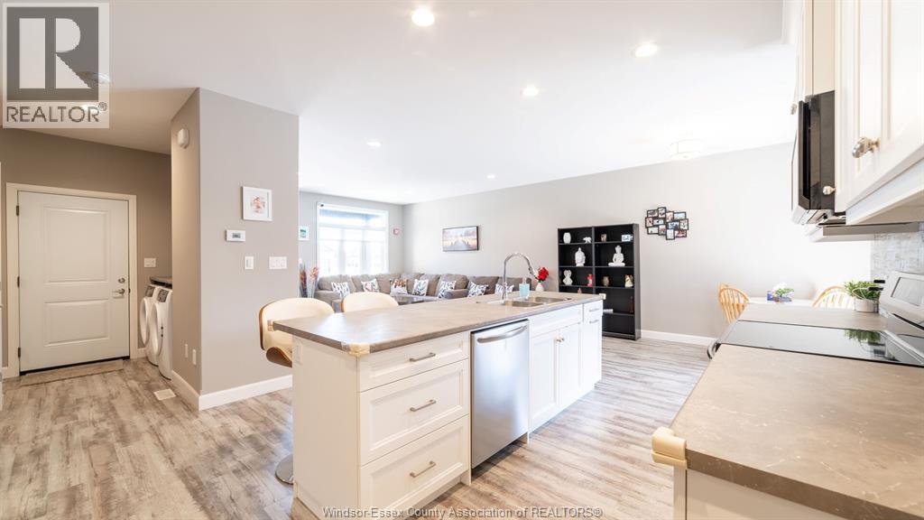 Photo 30 of 224 Moonstone Crescent, Chatham ON