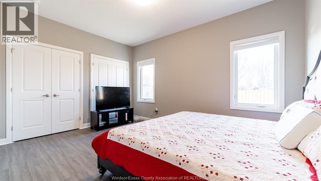 Photo 34 of 224 Moonstone Crescent, Chatham ON