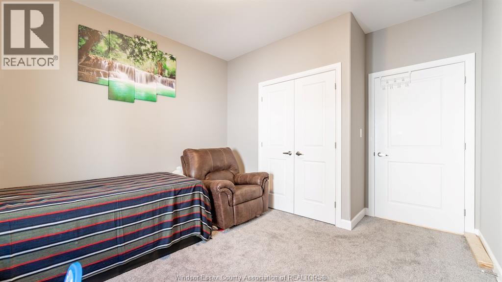 Photo 39 of 224 Moonstone Crescent, Chatham ON