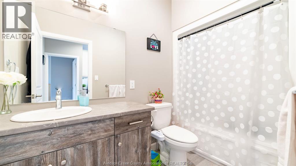 Photo 42 of 224 Moonstone Crescent, Chatham ON