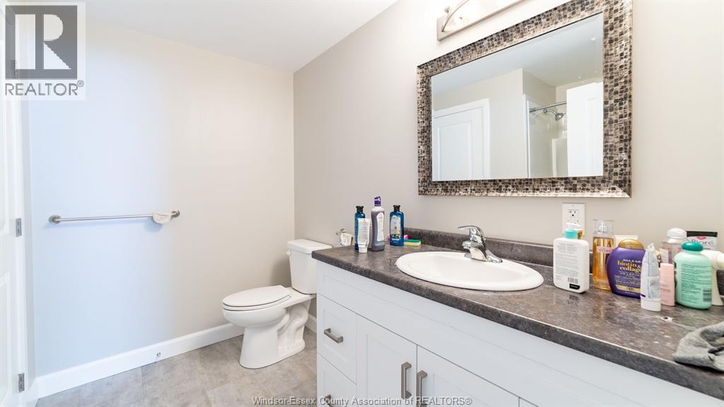 Photo 21 of 224 Moonstone Crescent, Chatham ON