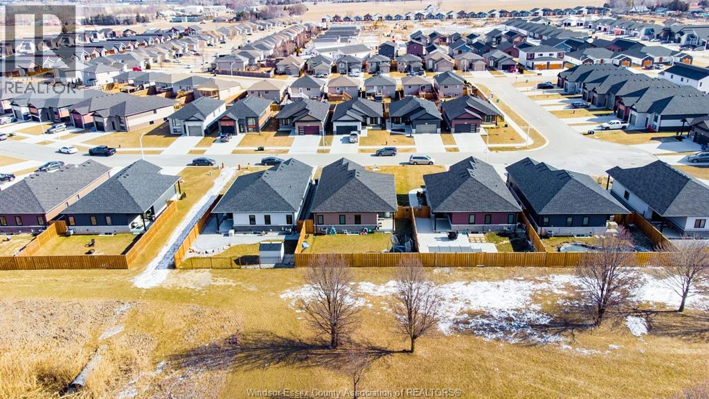 Photo 25 of 224 Moonstone Crescent, Chatham ON