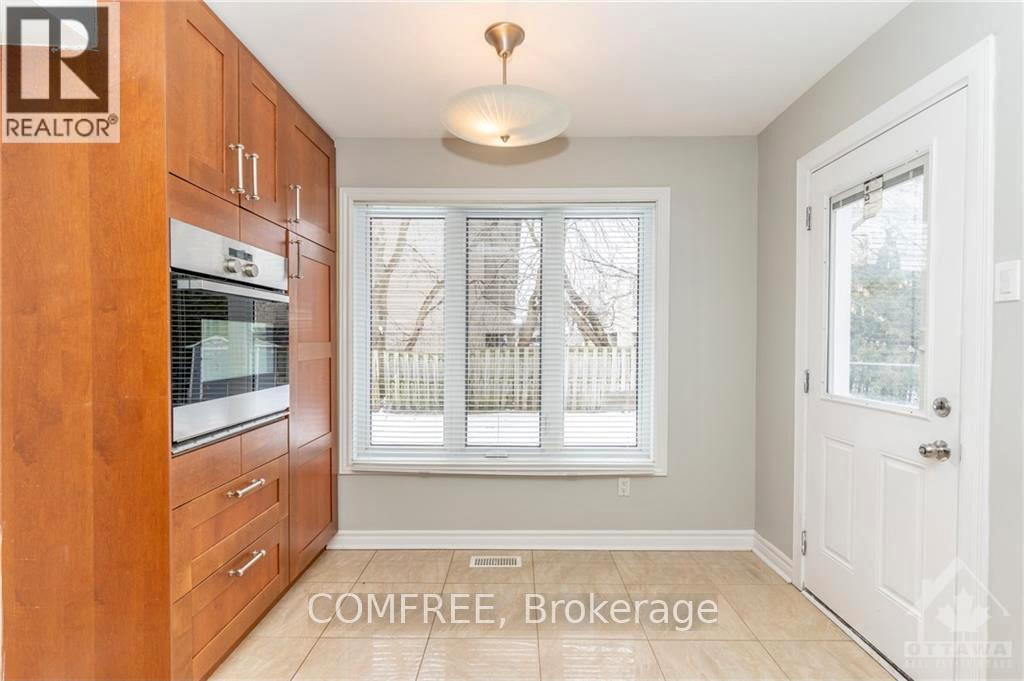 Photo 35 of 152 Twyford Street, Ottawa ON