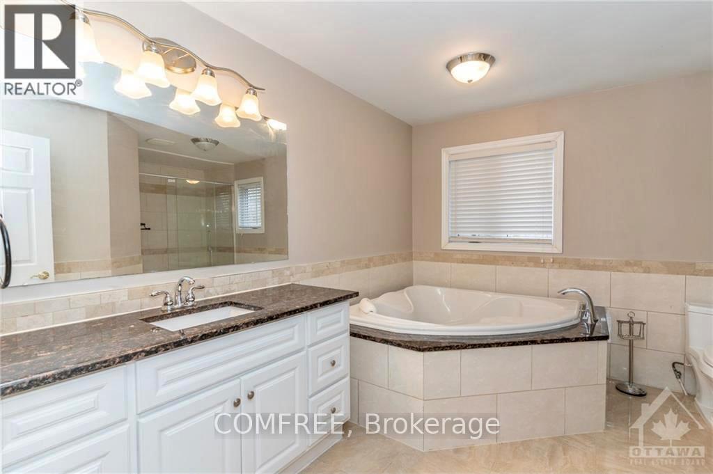 Photo 7 of 152 Twyford Street, Ottawa ON