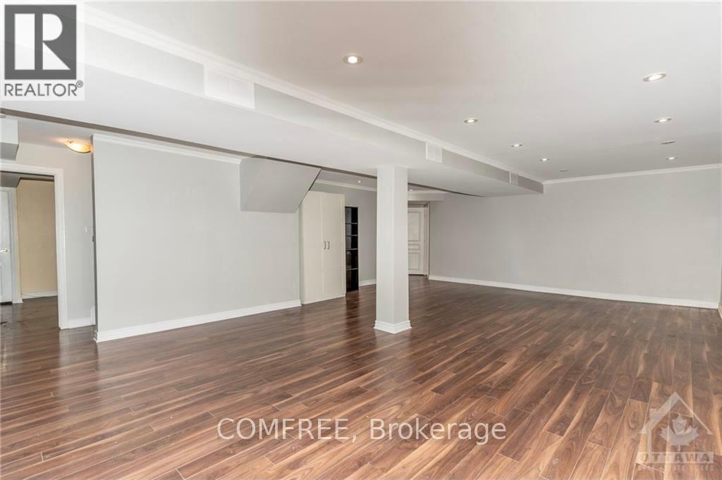Photo 17 of 152 Twyford Street, Ottawa ON