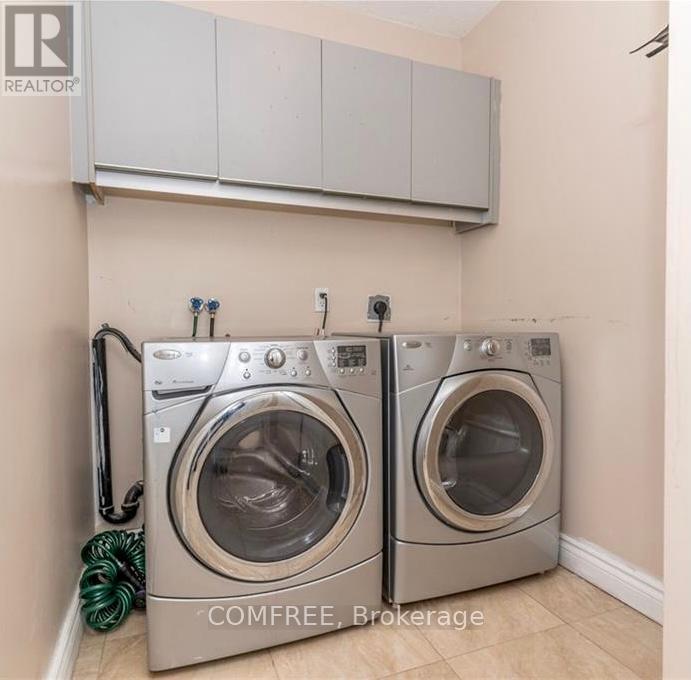 Photo 13 of 152 Twyford Street, Ottawa ON