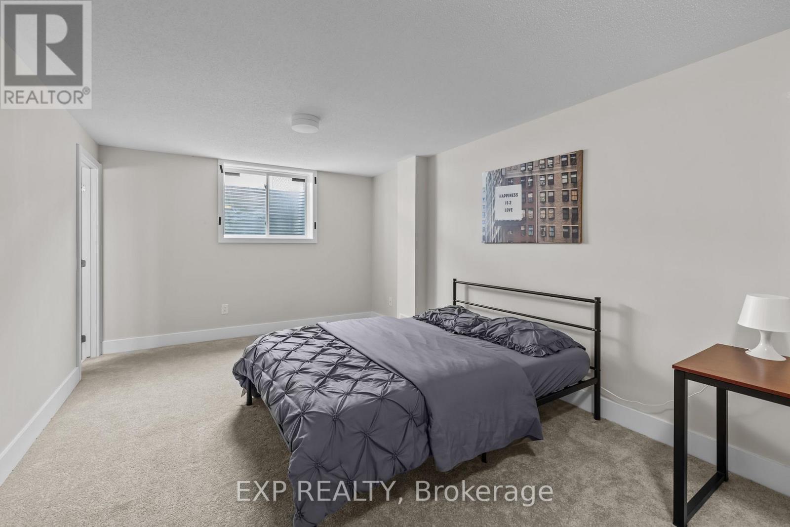 Photo 9 of 288 Billrian Crescent, Ottawa ON