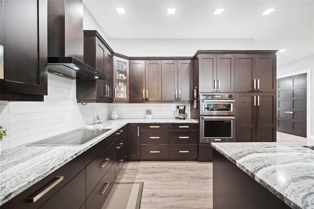 Photo 11 of 49074 Mun 22 E Road, Ile Des Chenes MB