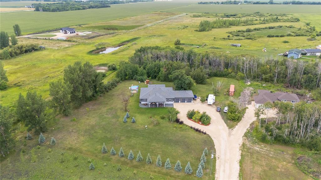 Photo 43 of 49074 Mun 22 E Road, Ile Des Chenes MB
