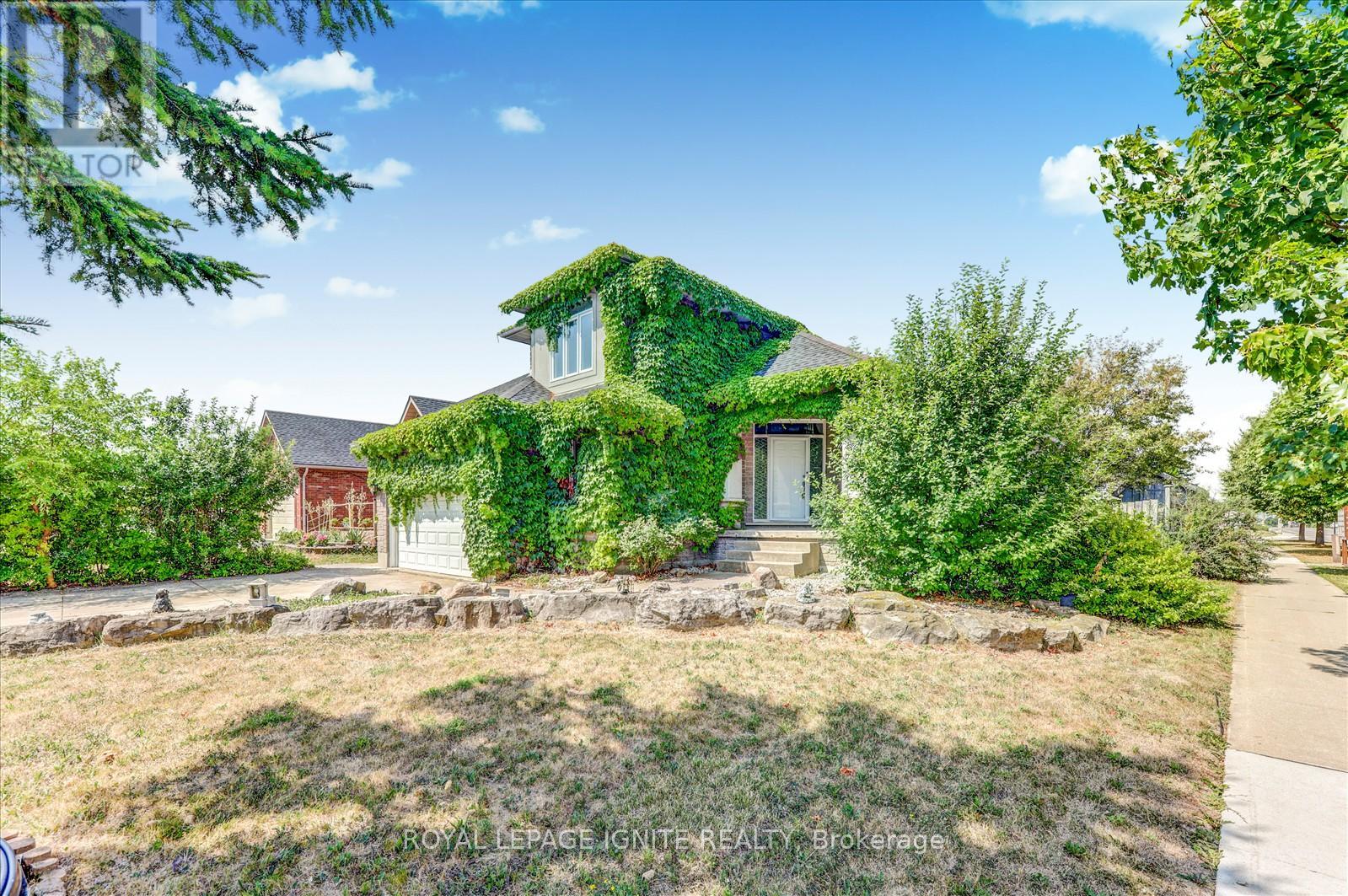 Photo 9 of 79 Gatestone Drive, Hamilton ON