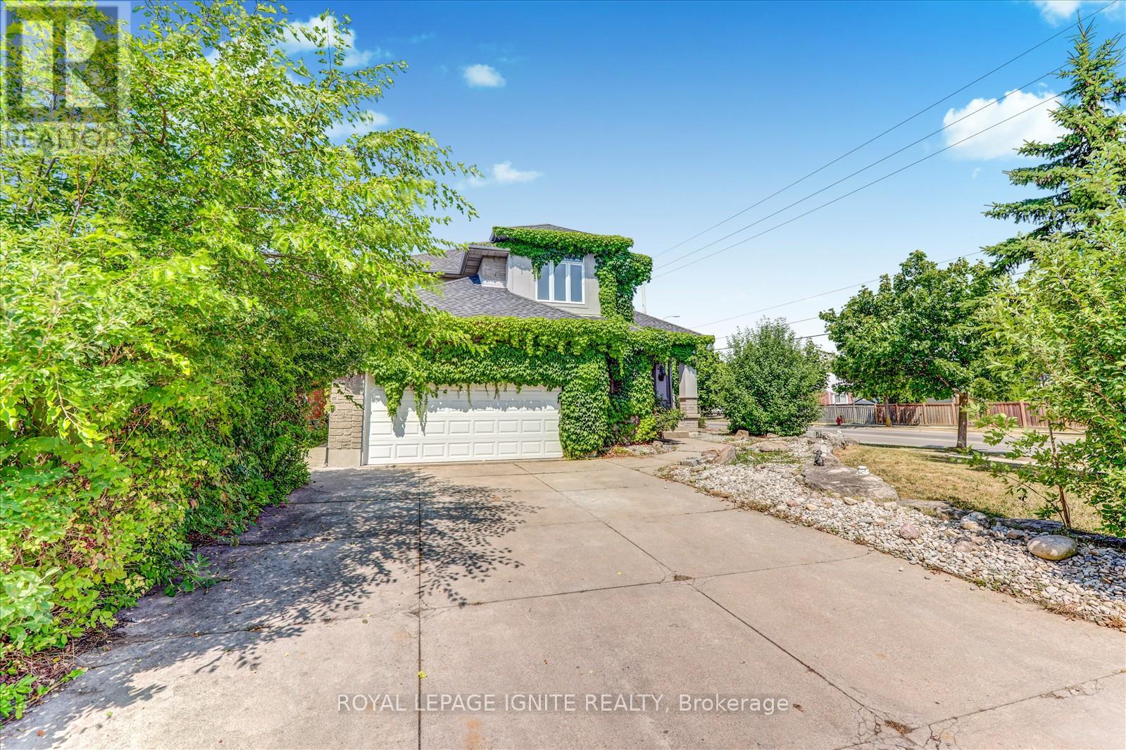 Photo 4 of 79 Gatestone Drive, Hamilton ON