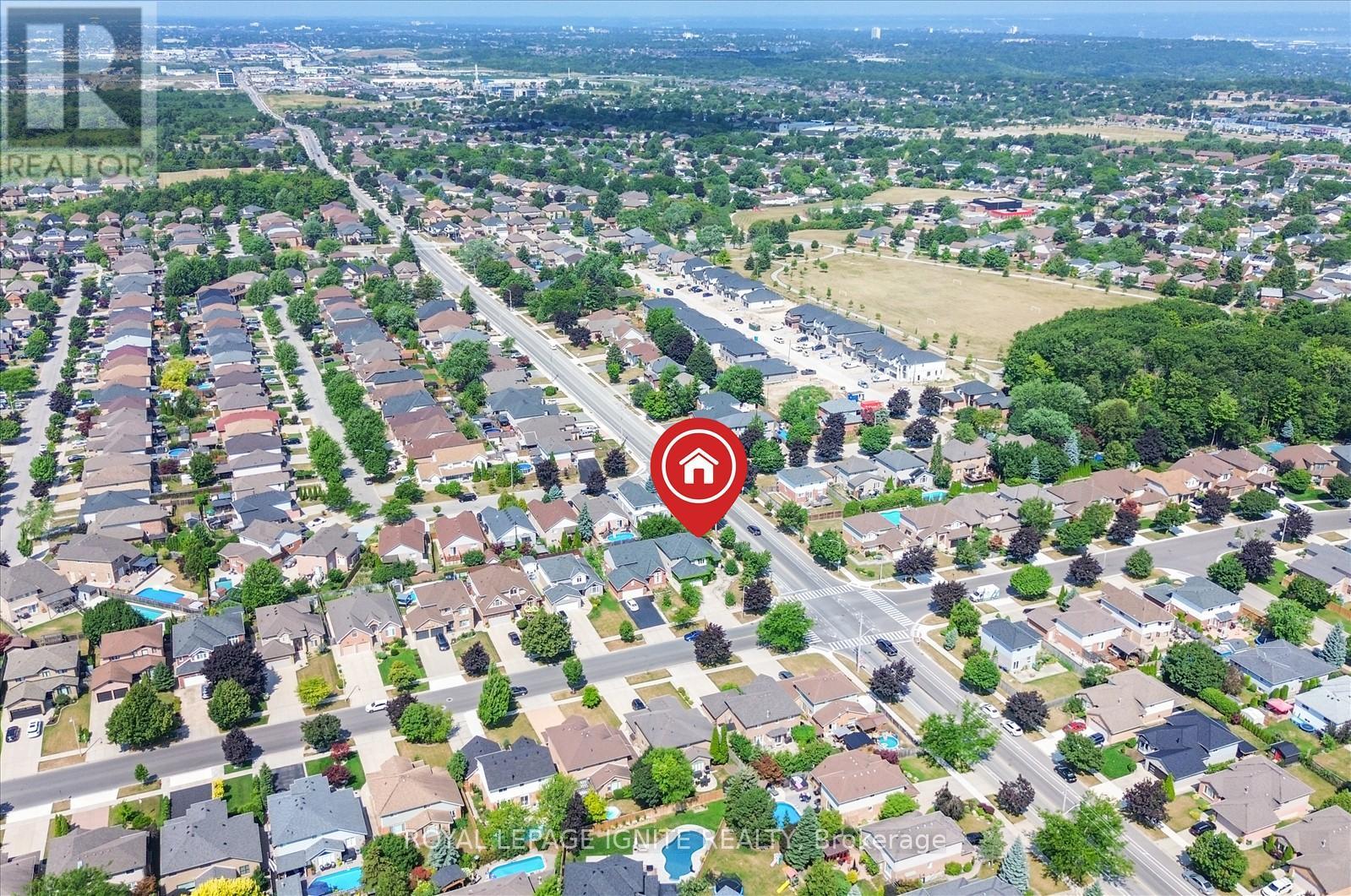 Photo 16 of 79 Gatestone Drive, Hamilton ON