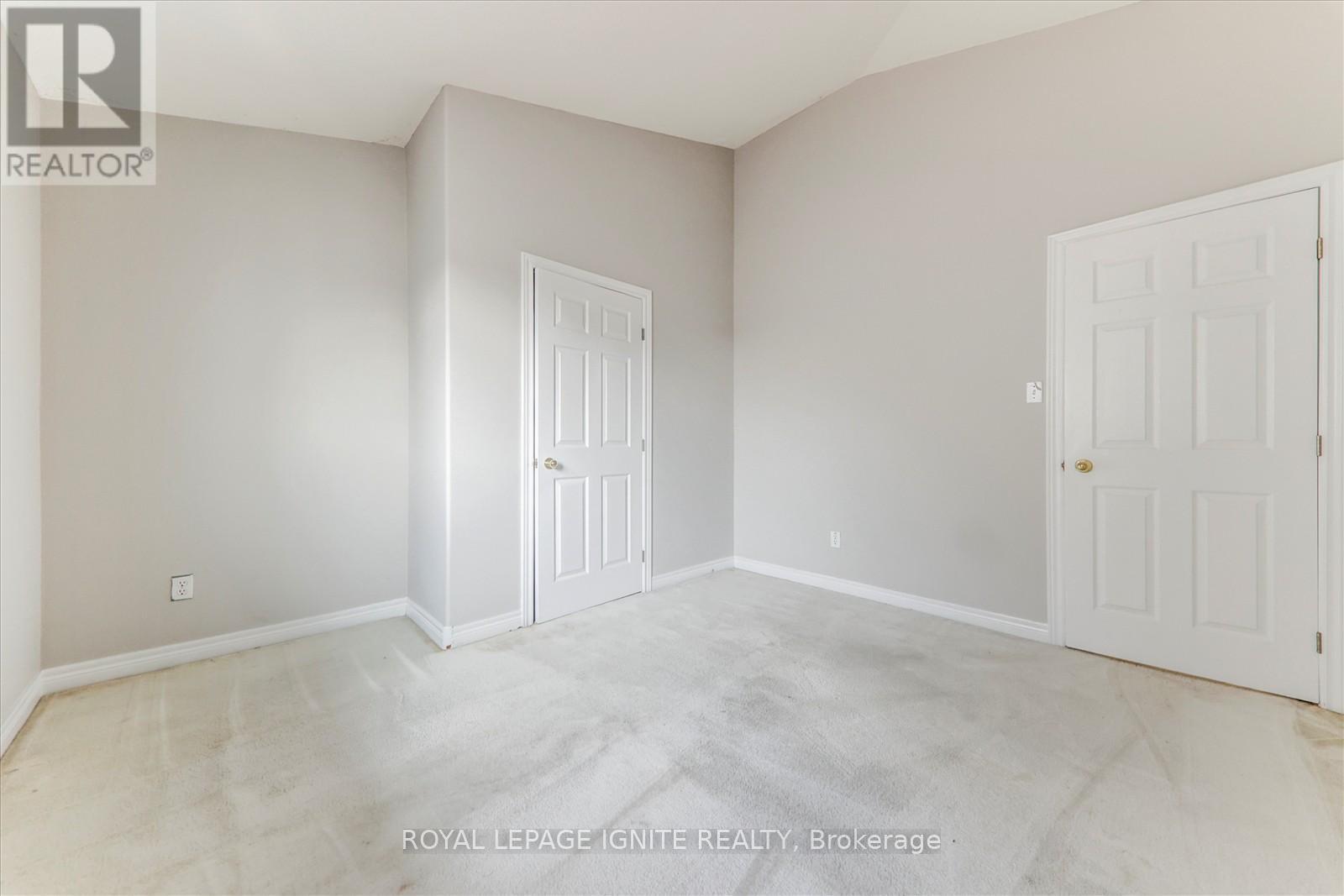 Photo 32 of 79 Gatestone Drive, Hamilton ON