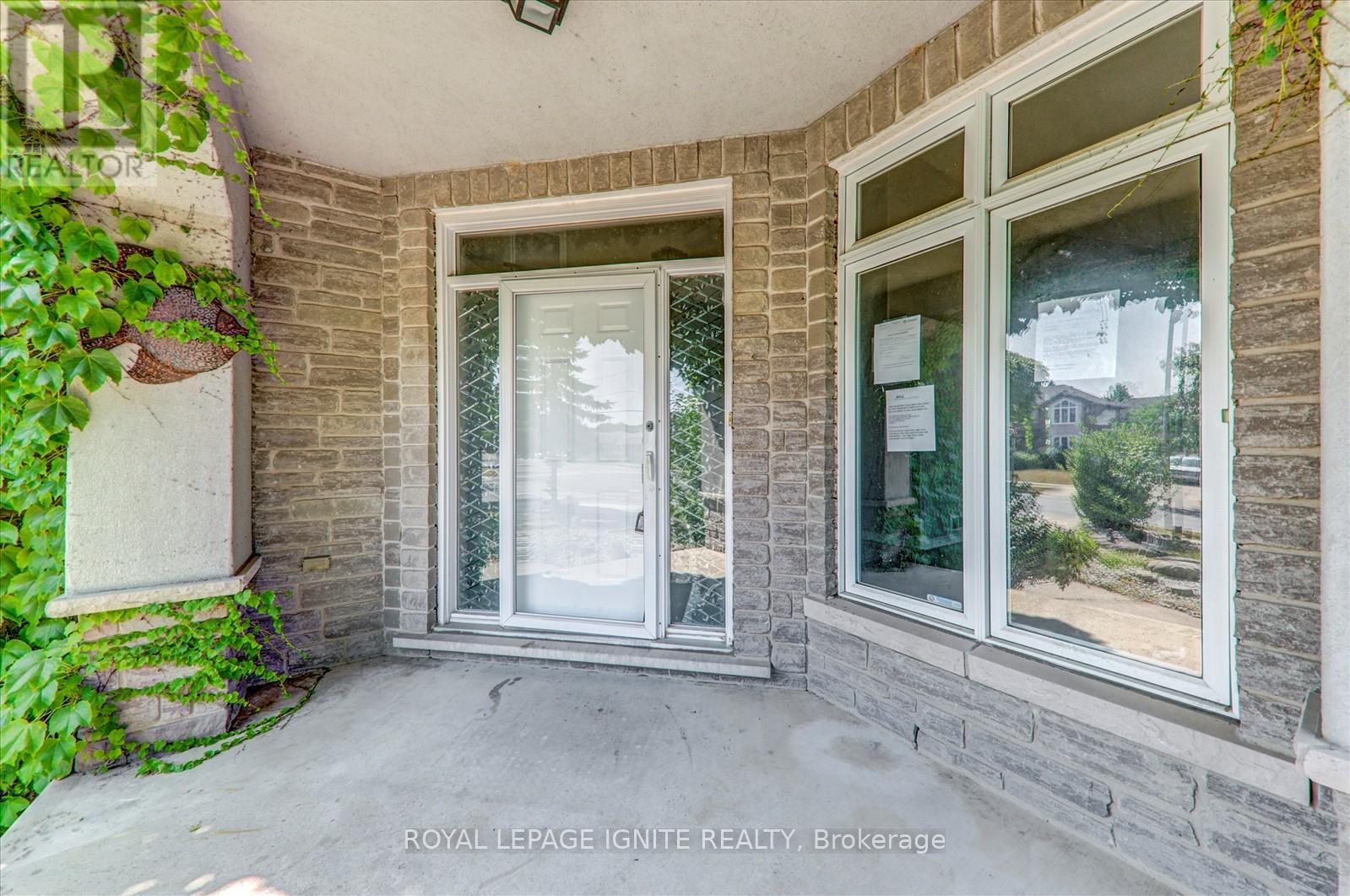 Photo 5 of 79 Gatestone Drive, Hamilton ON