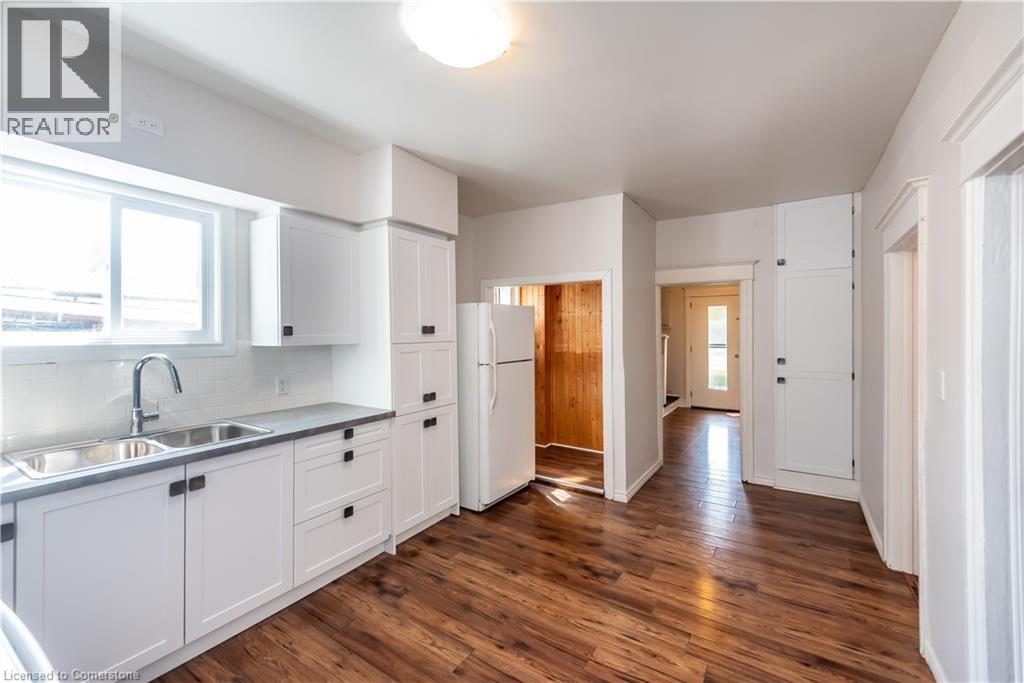 Photo 11 of 14 Martimas Avenue, Hamilton ON