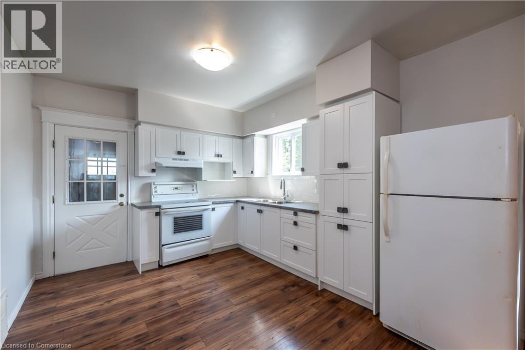 Photo 15 of 14 Martimas Avenue, Hamilton ON