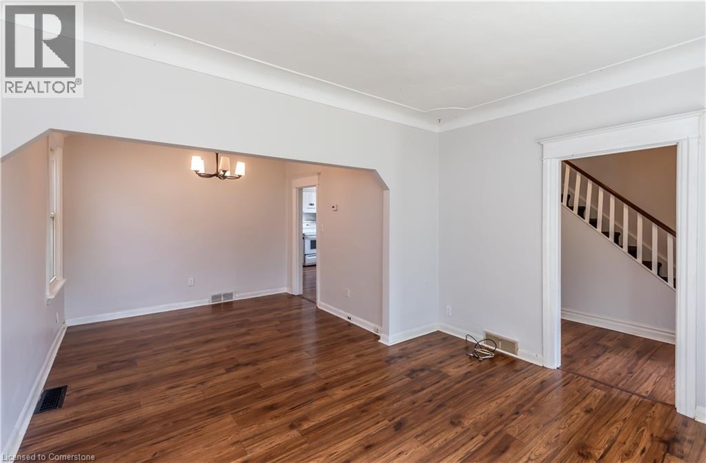 Photo 8 of 14 Martimas Avenue, Hamilton ON