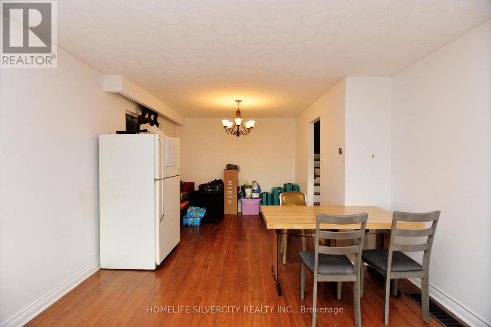 Photo 36 of 88 Ardglen Drive, Brampton ON