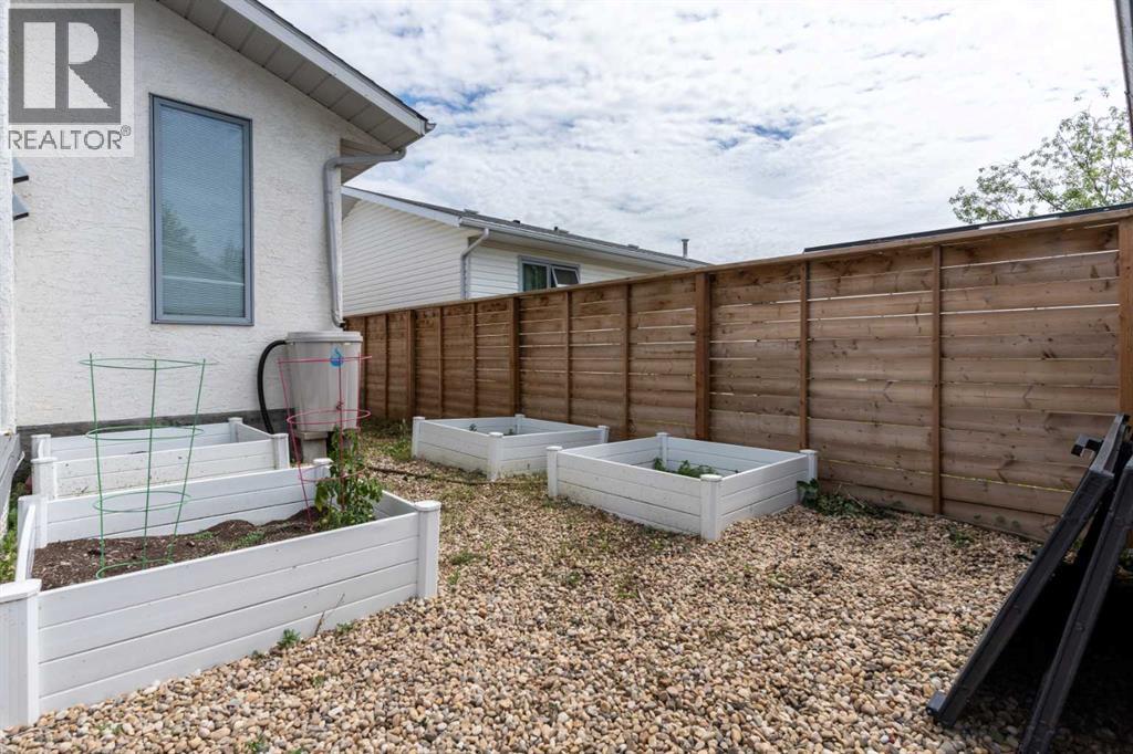 Single Family House Bungalow for Sale in   Street Victoria Park Camrose 
