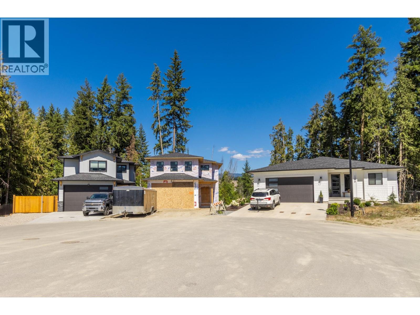 Photo 10 of 1500 21 Street Ne, Salmon Arm BC