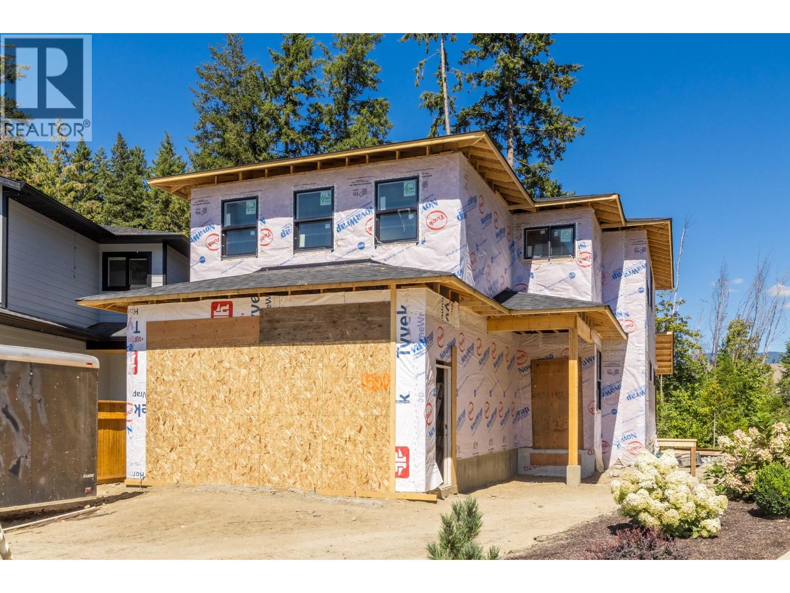 Photo 5 of 1500 21 Street Ne, Salmon Arm BC