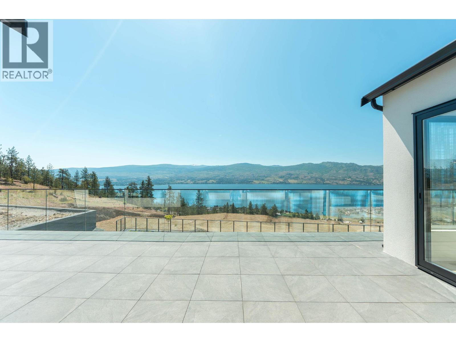  1327 Vineyard Drive, West Kelowna