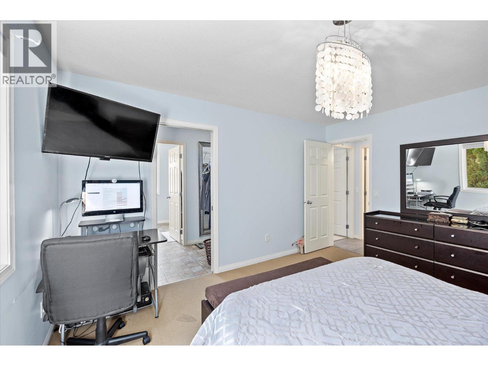 351 665 Cook Road, Kelowna