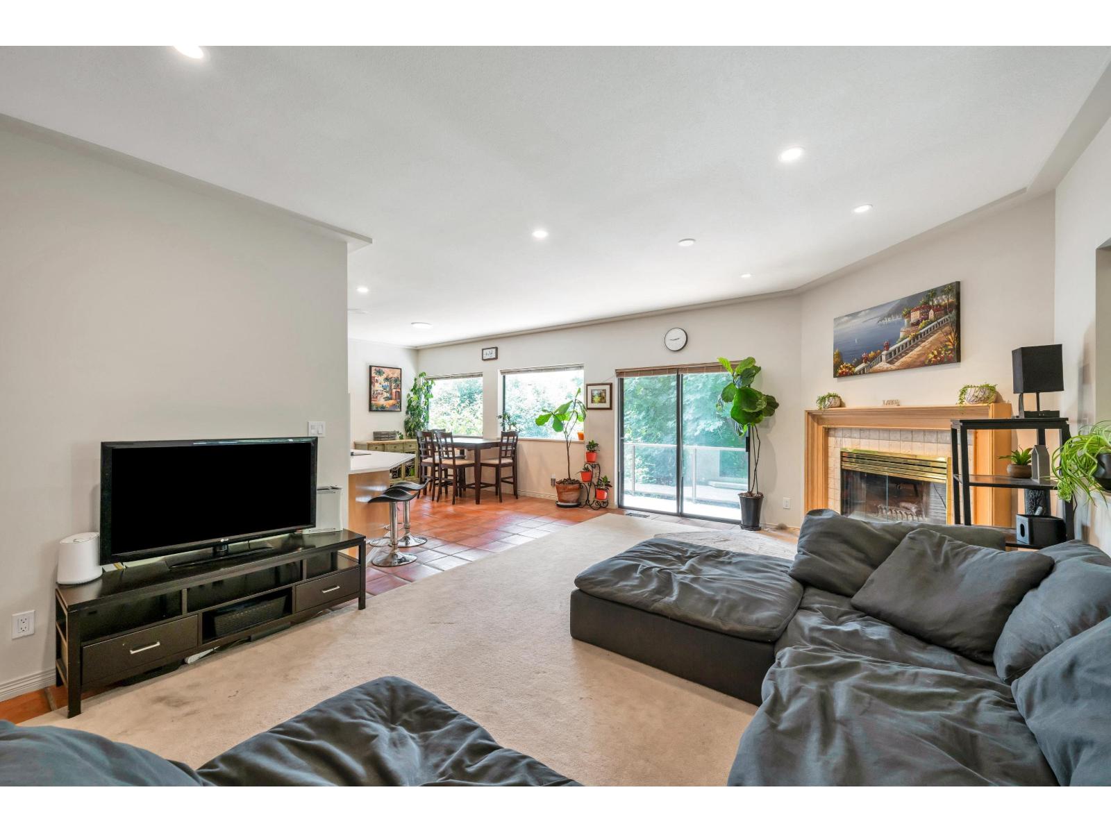 Photo 14 of 1311 133 A Street, Surrey BC