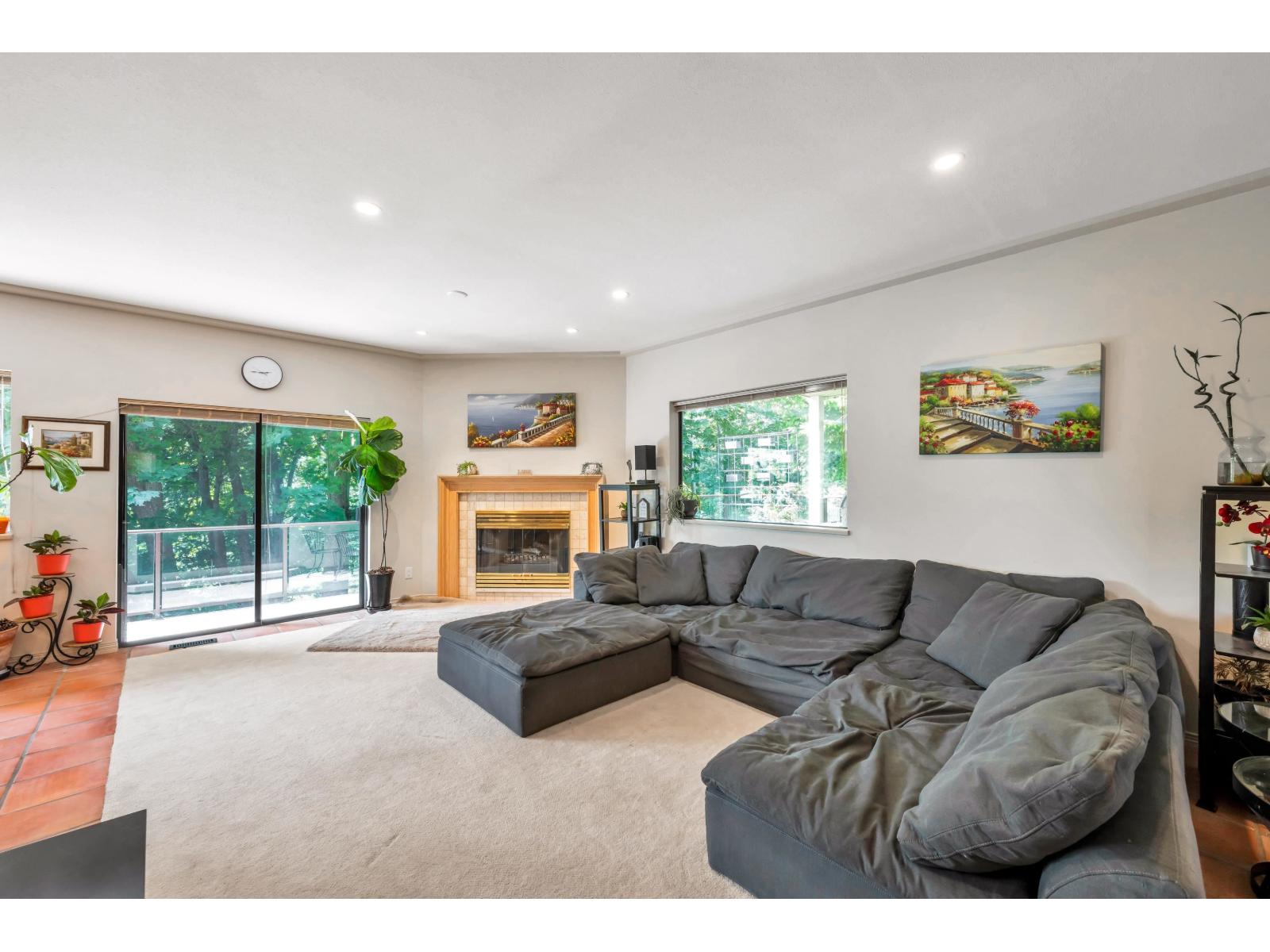 Photo 13 of 1311 133 A Street, Surrey BC