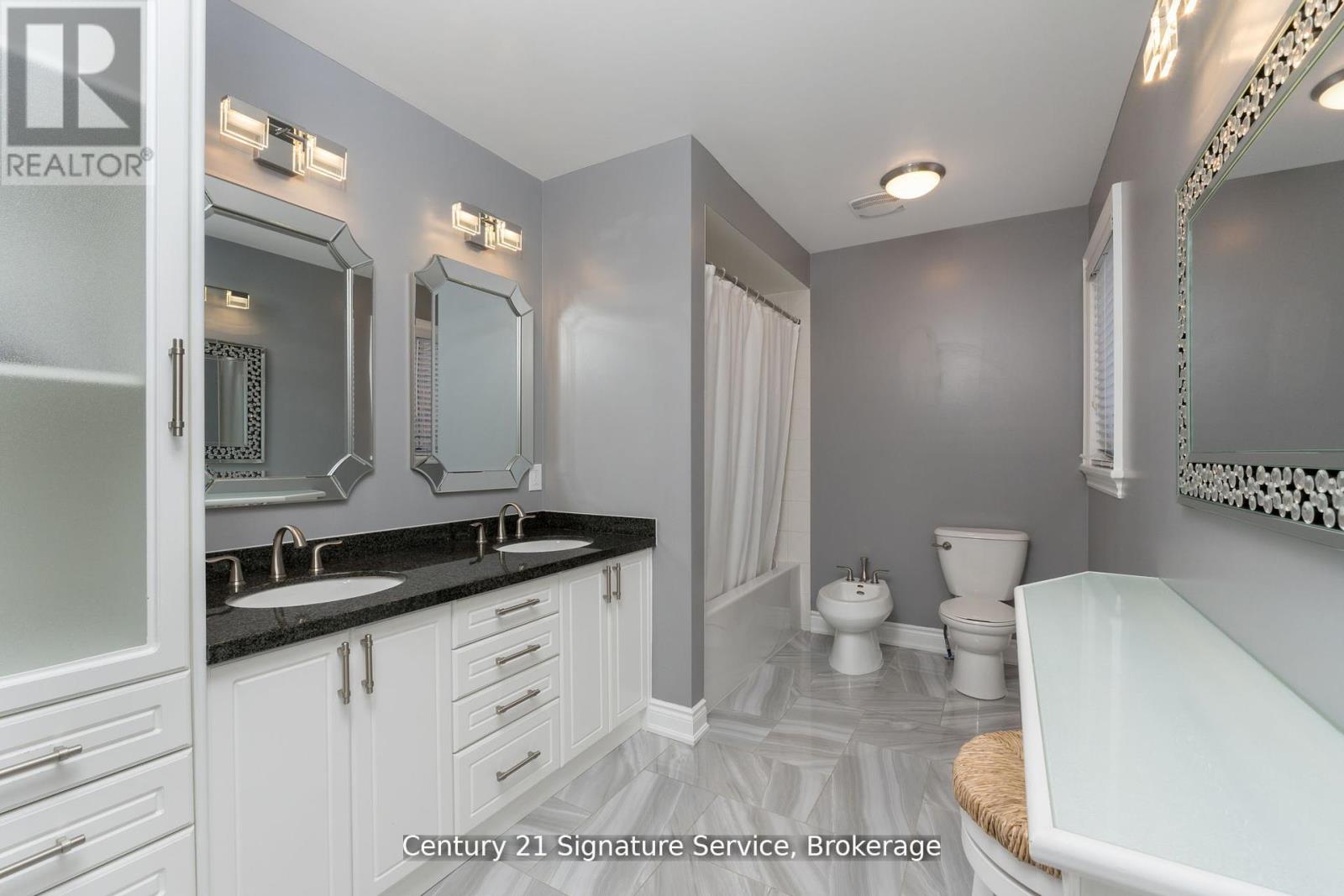 Photo 11 of 41 Faris Street, Bradford West Gwillimbury ON