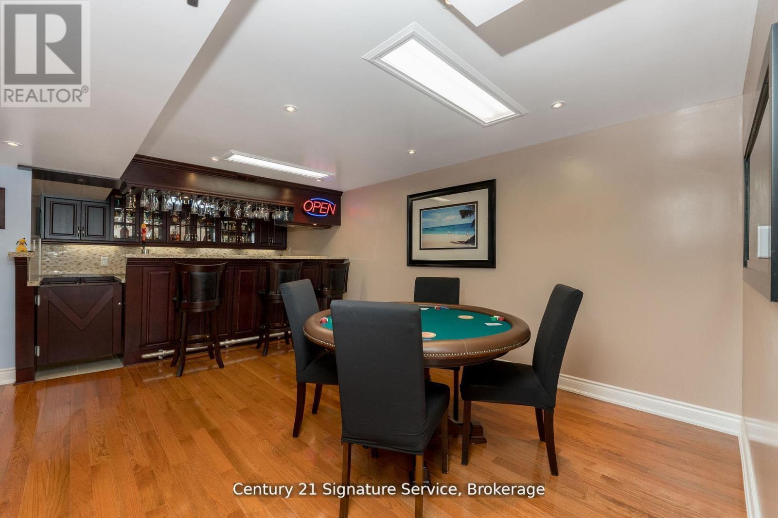 Photo 4 of 41 Faris Street, Bradford West Gwillimbury ON