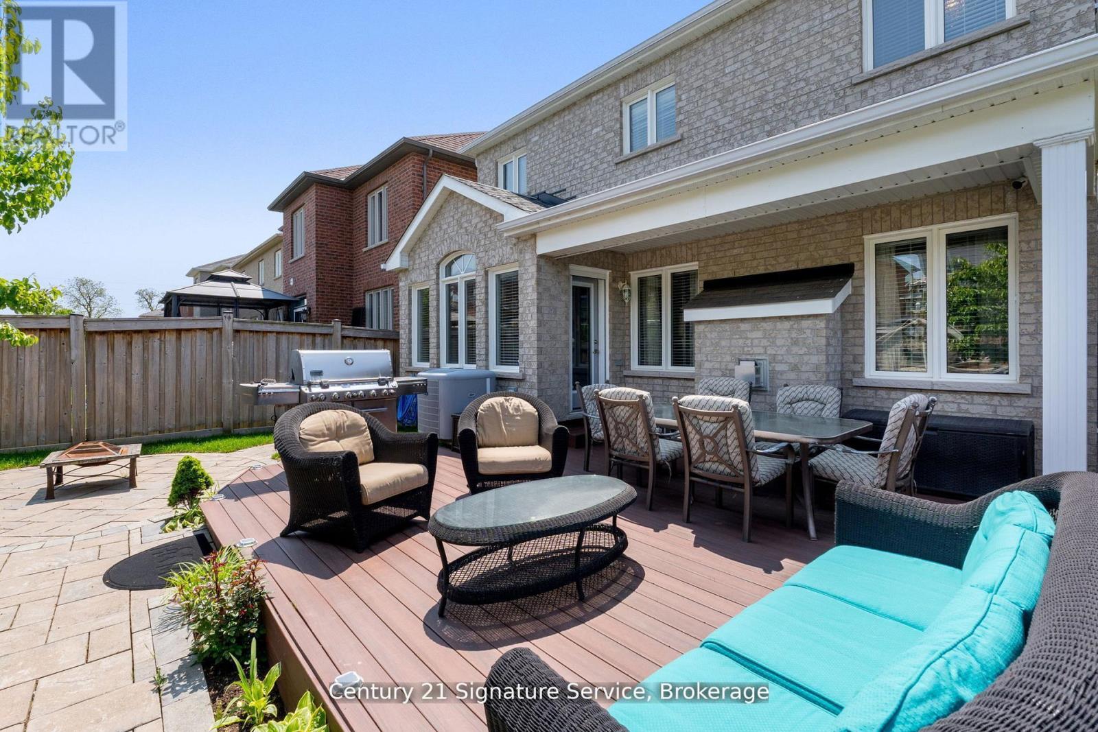 Photo 34 of 41 Faris Street, Bradford West Gwillimbury ON