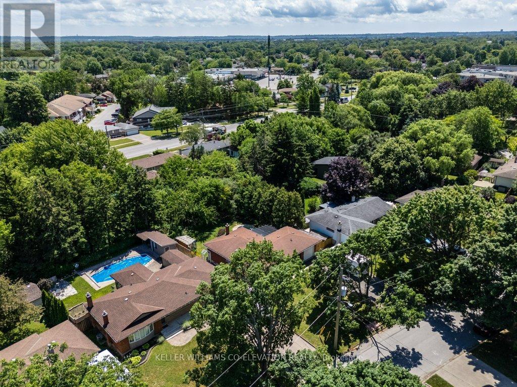 Photo 4 of 8 Ramlee Road, St Catharines ON