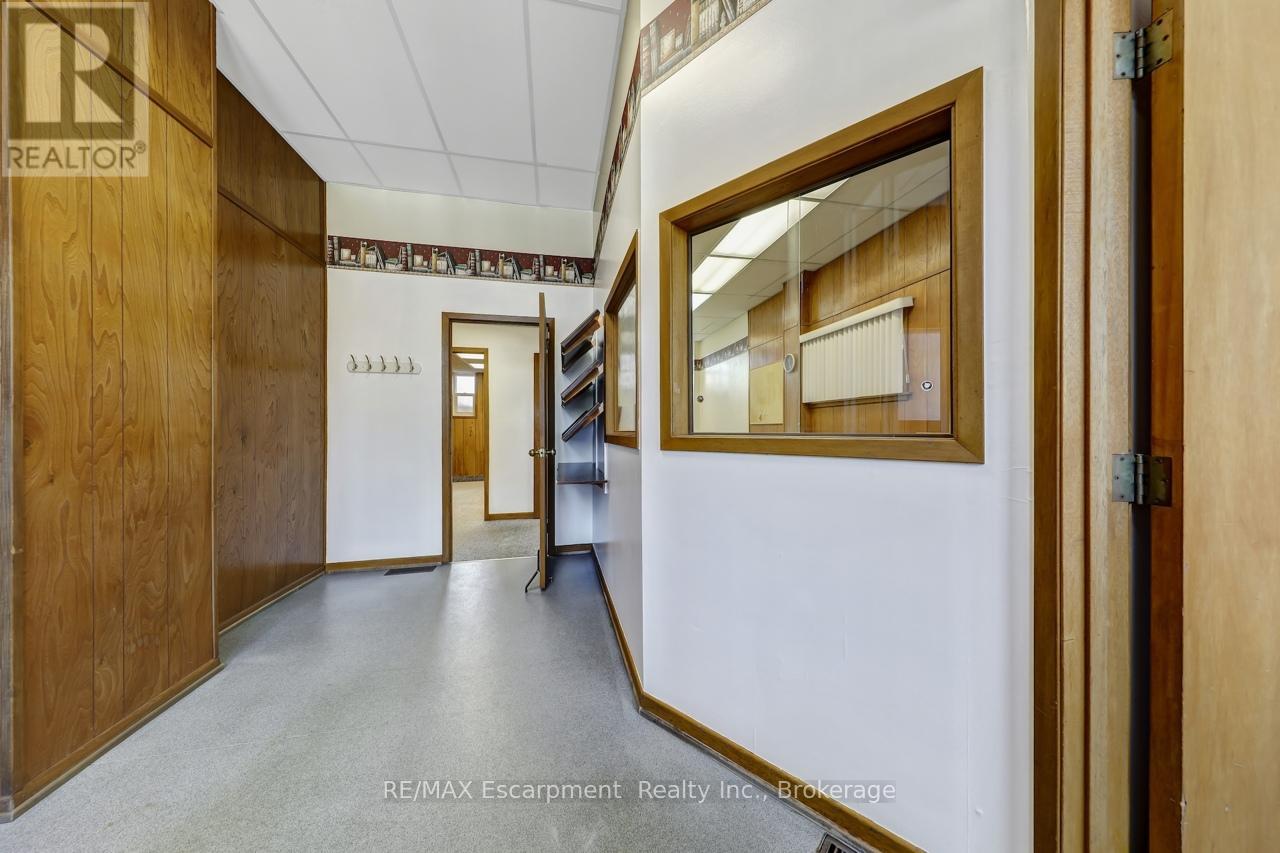 Photo 14 of 27 29 Jarvis Street, Fort Erie ON