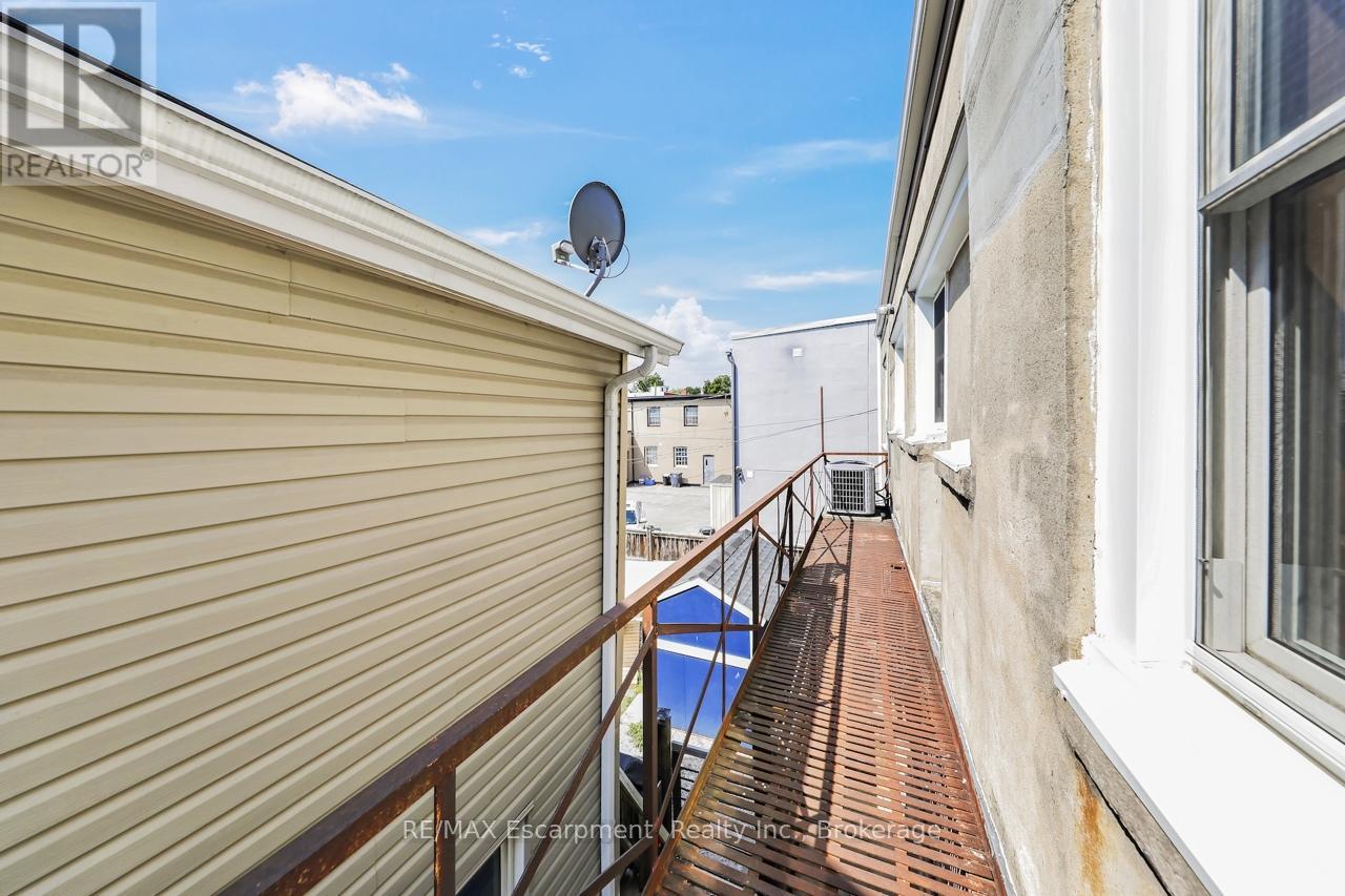 Photo 33 of 27 29 Jarvis Street, Fort Erie ON