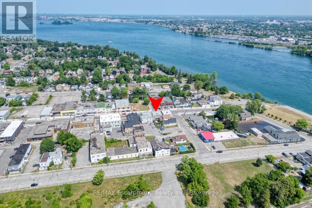 Photo 5 of 27 29 Jarvis Street, Fort Erie ON