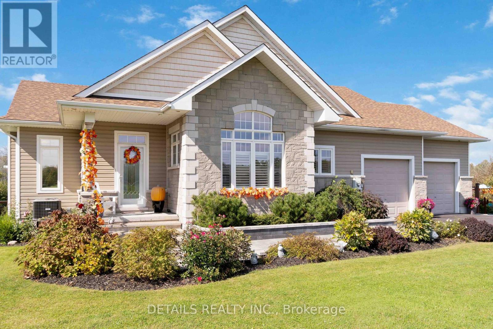 Photo 9 of 176 Malcolms Way, Beckwith ON