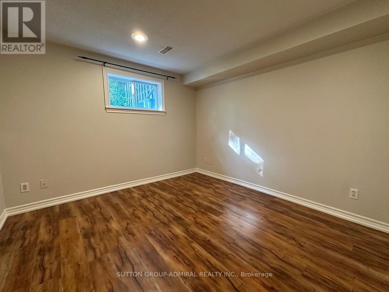 Photo 10 of Basement 2013 Carrera Lane, Mississauga ON