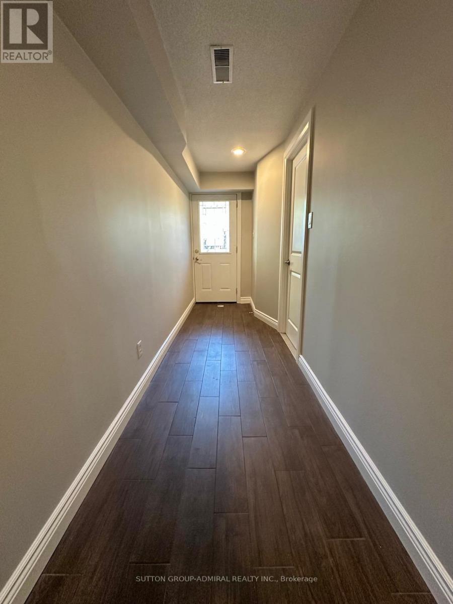 Photo 2 of Basement 2013 Carrera Lane, Mississauga ON