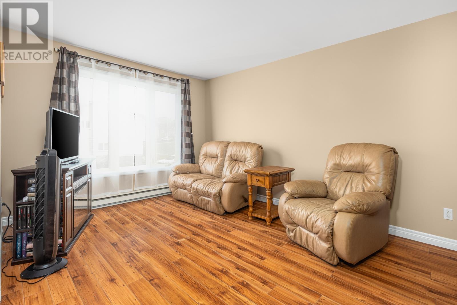 Photo 5 of 61 Winslow Street, St Johns NL
