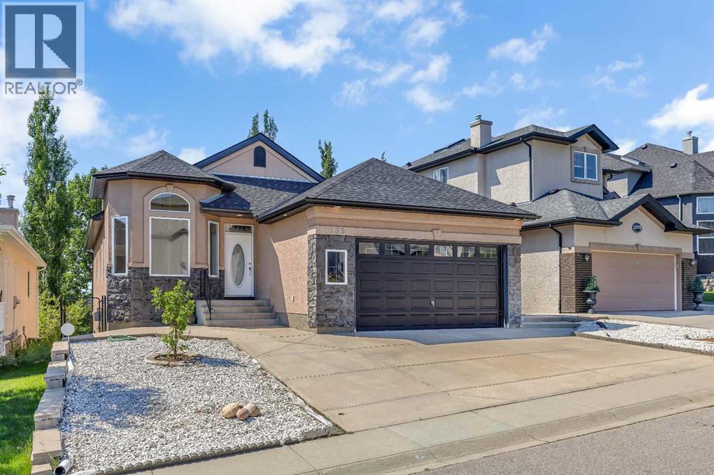 Photo 1 of 1069 Panorama Hills Landing Nw, Calgary AB