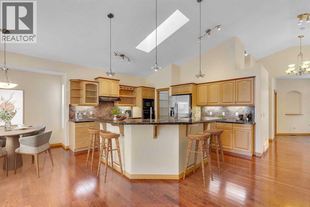 Photo 8 of 1069 Panorama Hills Landing Nw, Calgary AB