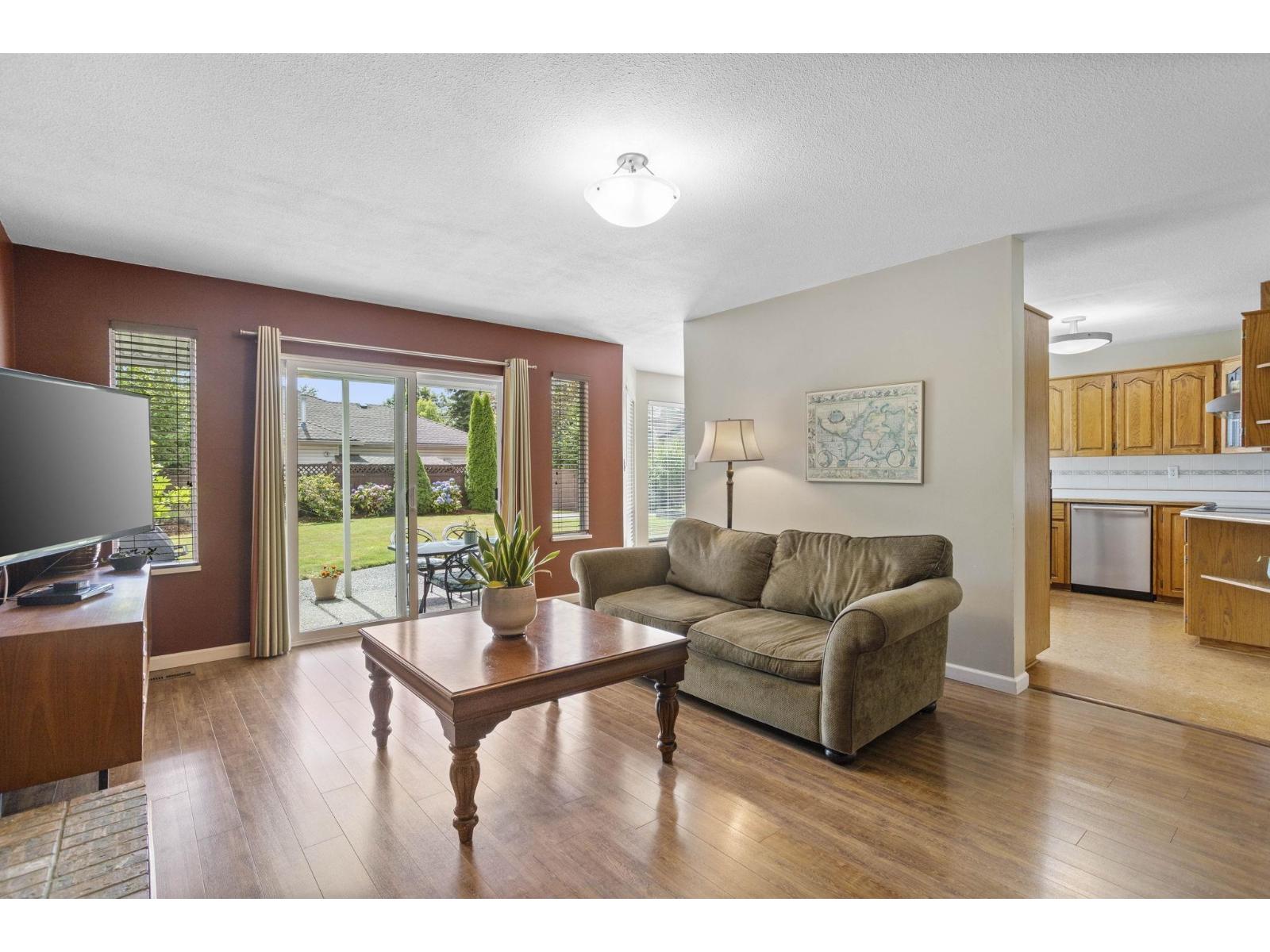 Photo 24 of 16060 93 Avenue, Surrey BC